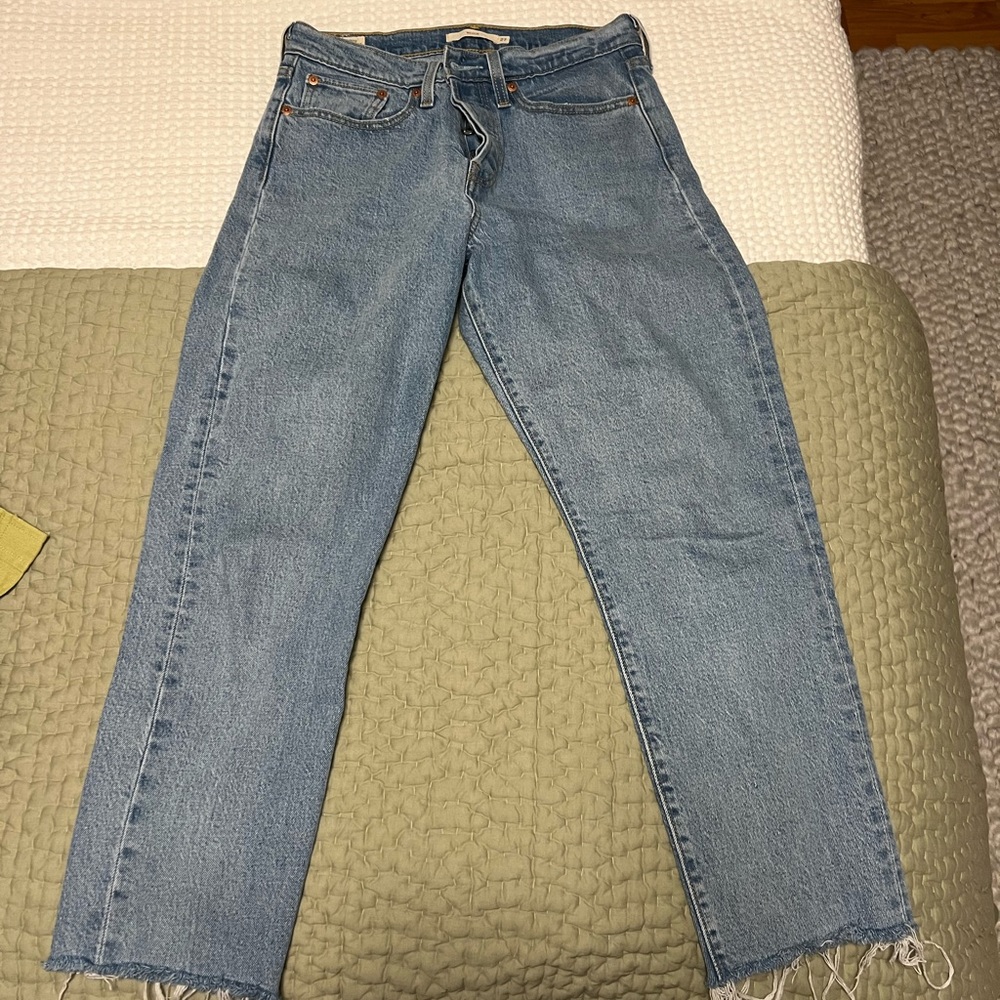 Levi Wedgie Straight Jean